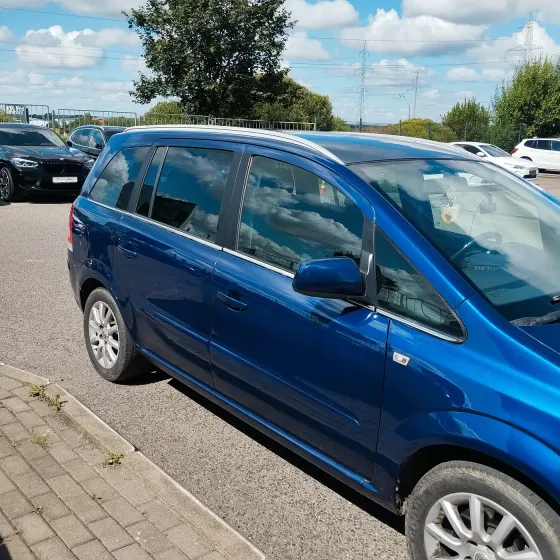 Продажа Opel Zafira B Рестайлинг, 2011г., Минск Минск