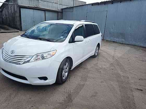 Продажа Toyota Sienna III Рестайлинг, 2017г., Витебск Витебск