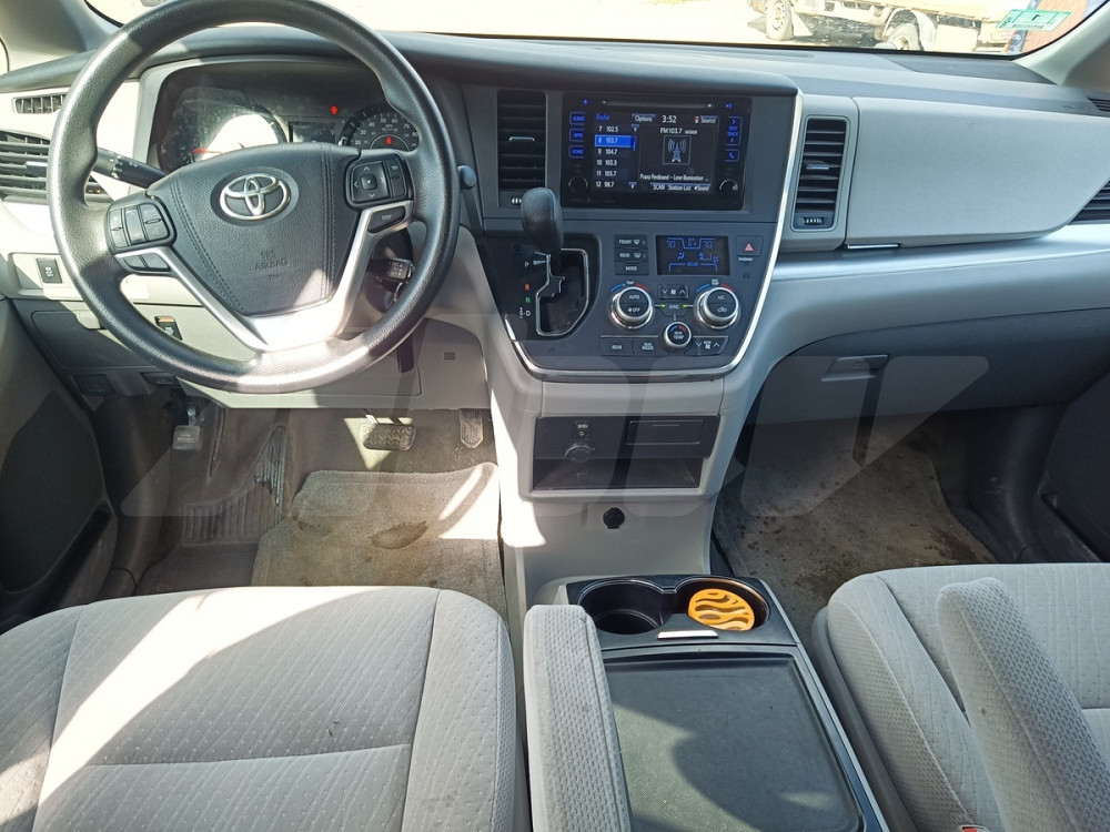 Продажа Toyota Sienna III Рестайлинг, 2017г., Витебск Витебск - изображение 8