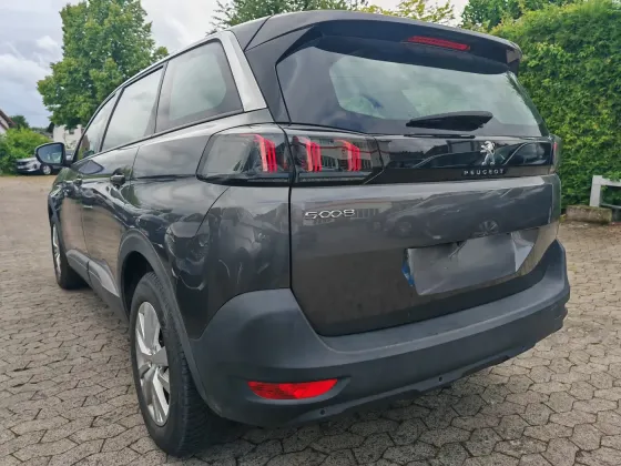Продажа Peugeot 5008 II Рестайлинг, 2021г., Минск Минск
