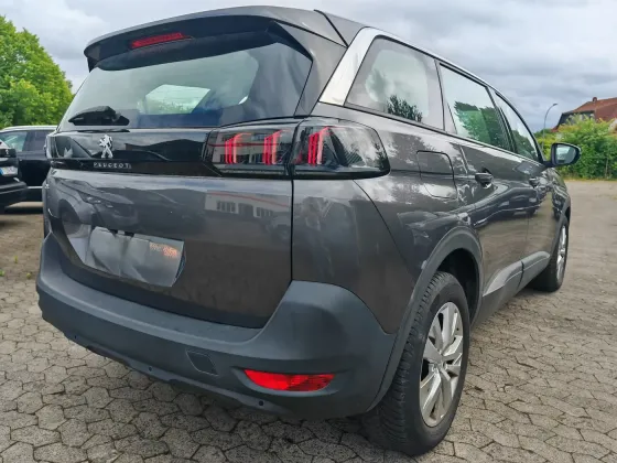 Продажа Peugeot 5008 II Рестайлинг, 2021г., Минск Минск