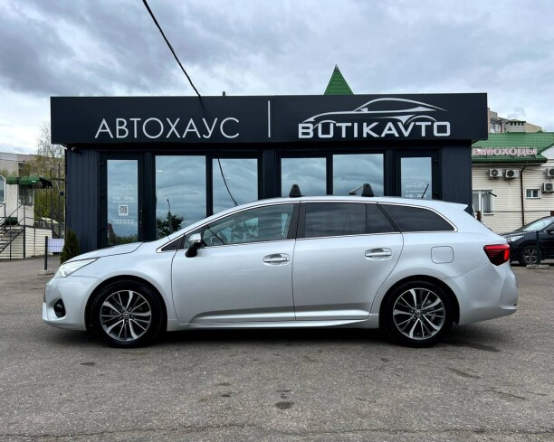 Продажа Toyota Avensis III (T270) · 2-й рестайлинг, 2015 г. в Гродно Гродно - изображение 1