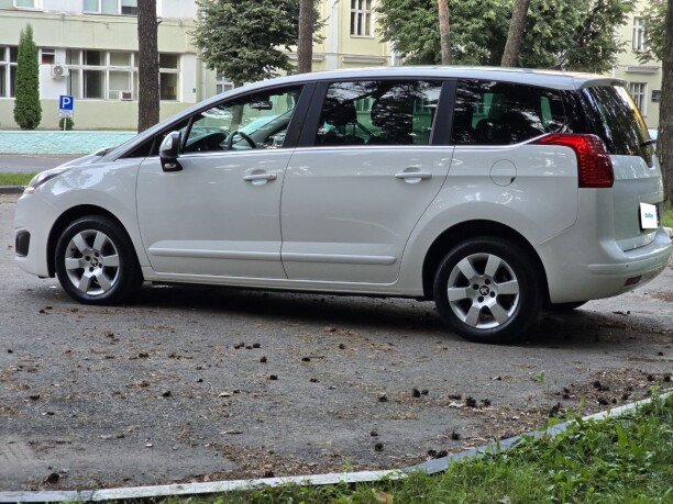 Продажа Peugeot 5008 I · Рестайлинг, 2014 г. в Минске Минск - изображение 3