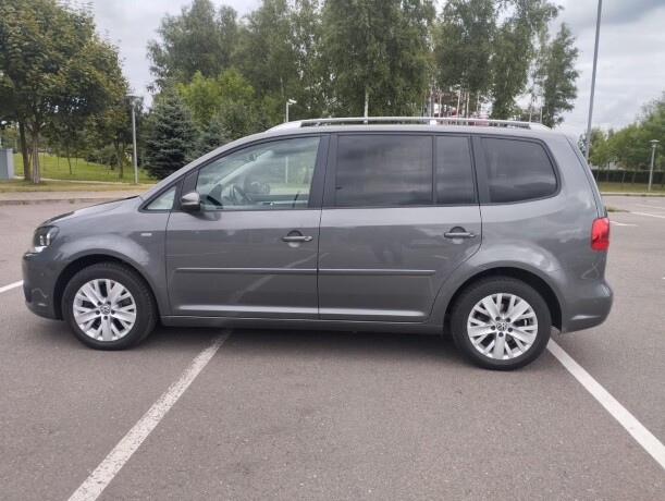 Продажа Volkswagen Touran I · 2-й рестайлинг, 7 мест, 2012 г. в Минске Минск - изображение 5