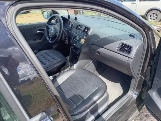 Продажа Volkswagen Polo V Рестайлинг, 2015г., Крупки Крупки