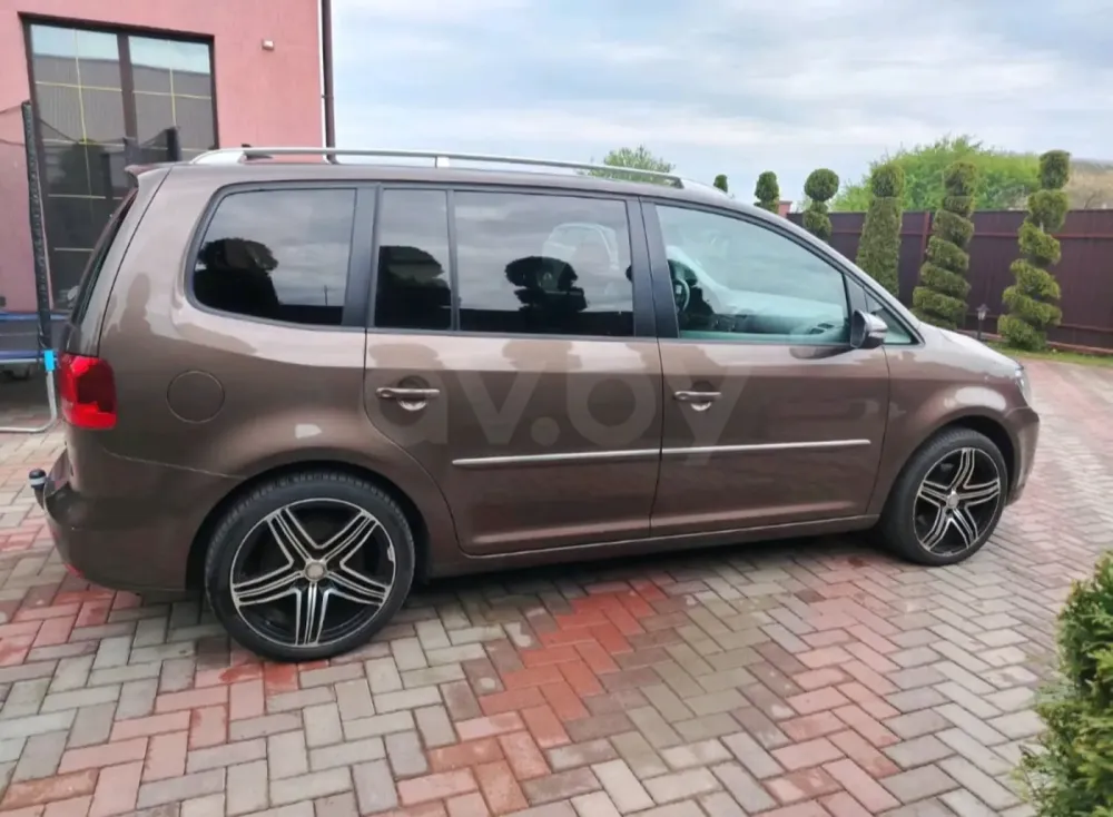 Продажа Volkswagen Touran I Рестайлинг 2, 2012г., Молодечно Молодечно - изображение 8