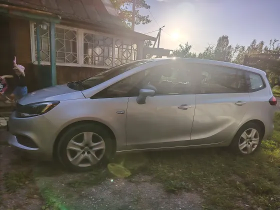 Продажа Opel Zafira C Рестайлинг, 2017г., Полоцк Полоцк