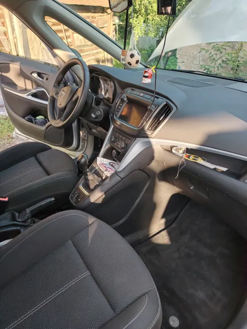 Продажа Opel Zafira C Рестайлинг, 2017г., Полоцк Полоцк - изображение 7