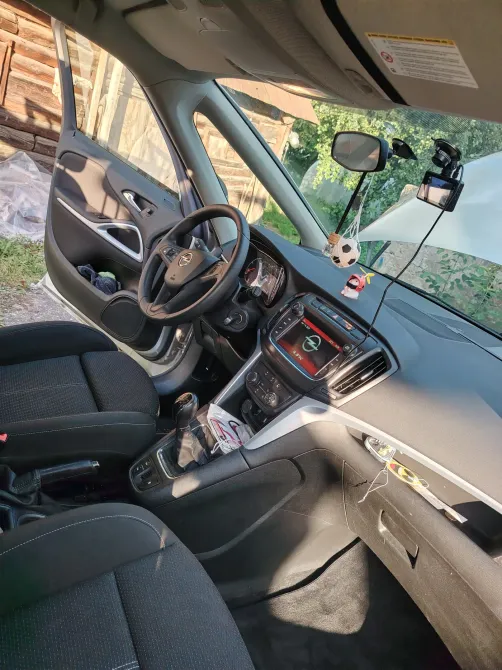 Продажа Opel Zafira C Рестайлинг, 2017г., Полоцк Полоцк - изображение 10