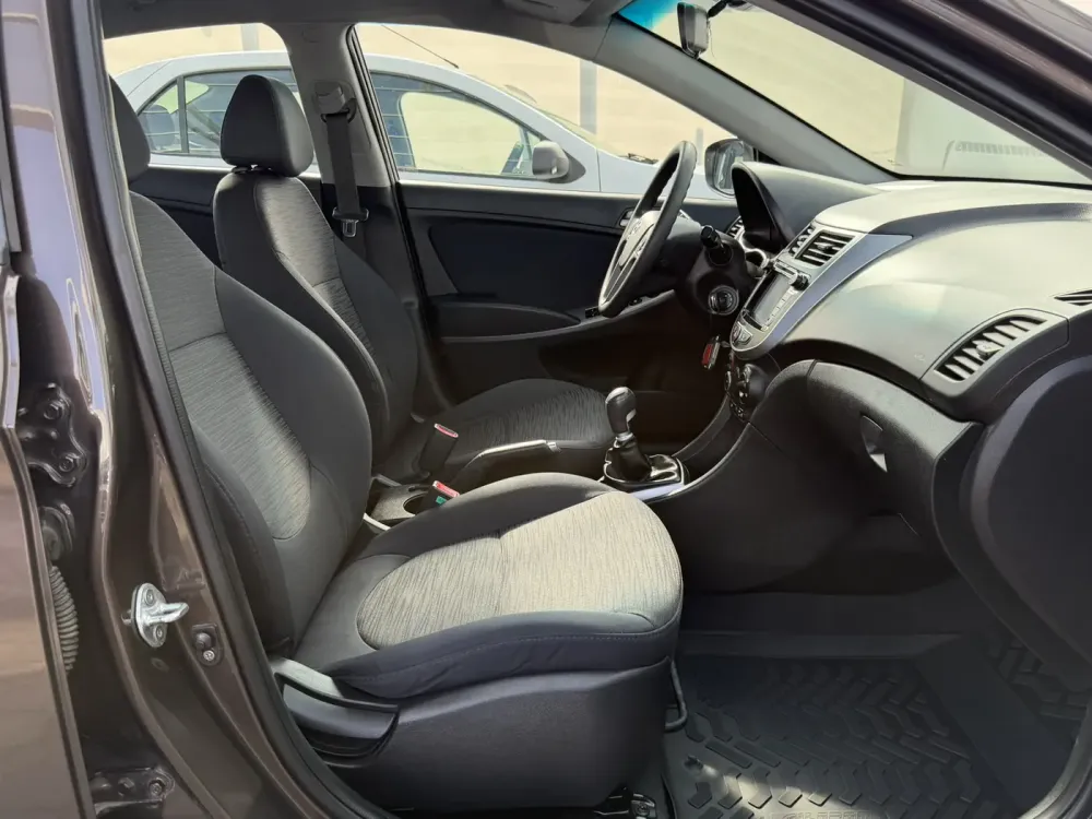 Продажа Hyundai Solaris I Рестайлинг, 2014г., Минск Минск - изображение 7