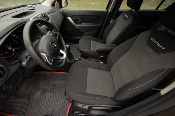 Продажа Renault Sandero Stepway II · Рестайлинг, 2019 г. в Бресте Брест - изображение 3