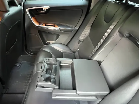 Продажа Volvo XC60 I Рестайлинг, 2016г., Минск Минск