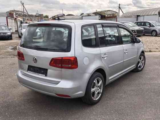 Продажа Volkswagen Touran I · 2-й рестайлинг, 2010 г. в Слуцке Слуцк