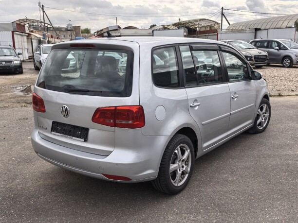 Продажа Volkswagen Touran I · 2-й рестайлинг, 2010 г. в Слуцке Слуцк - изображение 5