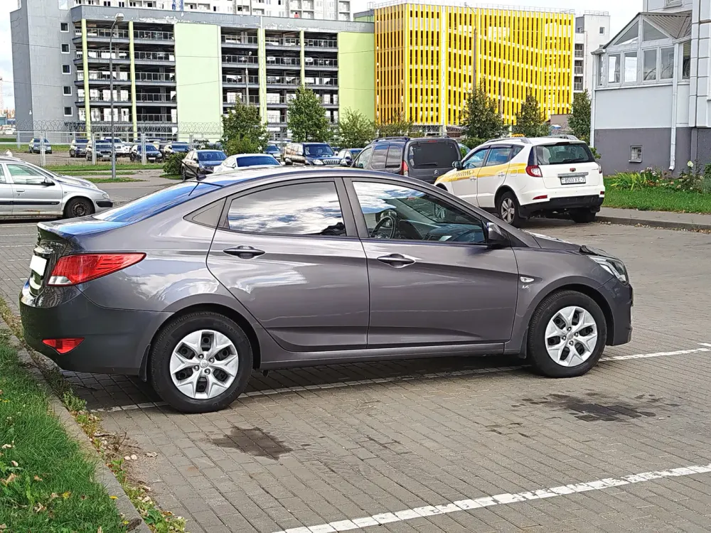Продажа Hyundai Solaris I Рестайлинг, 2015г., Минск Минск - изображение 8
