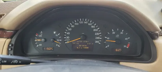 Продажа Mercedes-Benz E-klasse II (W210, S210) Рестайлинг, 2001г., Минск Минск
