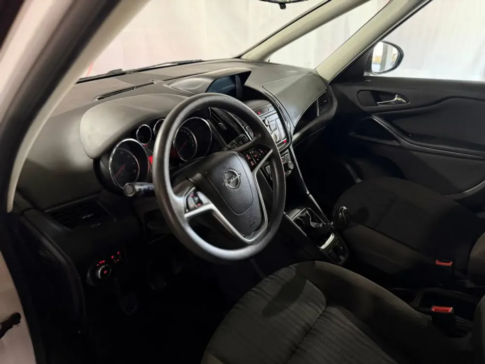 Продажа Opel Zafira C, 2014г., Гродно Гродно - изображение 9