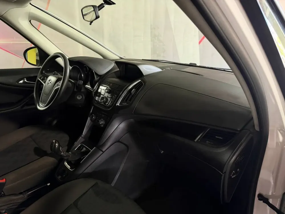 Продажа Opel Zafira C, 2014г., Гродно Гродно - изображение 11