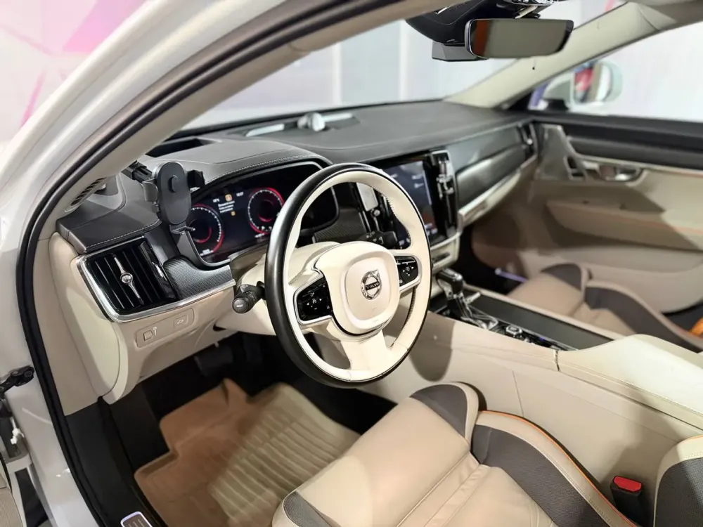 Продажа Volvo V90 Cross Country I, 2018г., Гродно Гродно - изображение 9