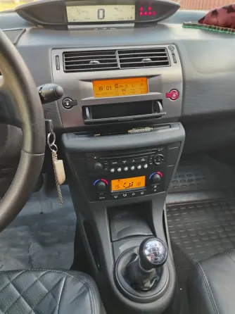 Продажа Citroen C4 I Рестайлинг, 2010г., Рогачёв Рогачев