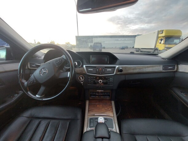 Продажа Mercedes-Benz E-Класс W212, S212, C207, A207, 2009 г. в Гродно Гродно - изображение 1