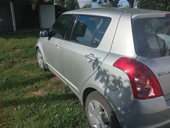 Продажа Suzuki Swift III, 2009г., Петриков Петриков