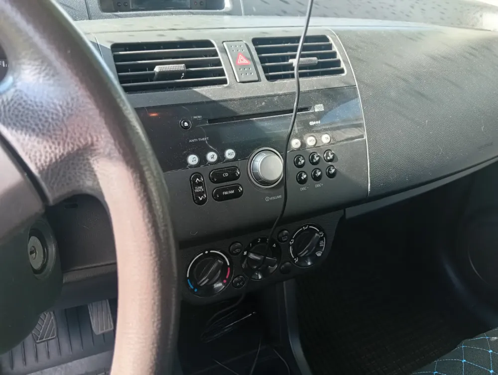 Продажа Suzuki Swift III, 2009г., Петриков Петриков - изображение 8