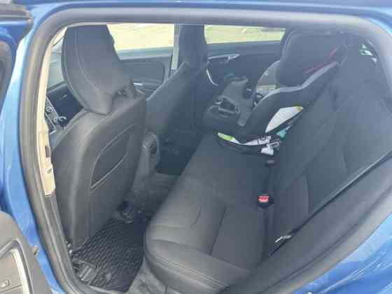 Продажа Volvo V60 I · Рестайлинг, 2014 г. в Минске Минск