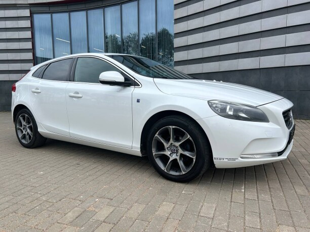 Продажа Volvo V40 II, 2015 г. в Минске Минск - изображение 4