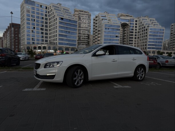 Продажа Volvo V60 I · Рестайлинг, 2018 г. в Минске Минск - изображение 2