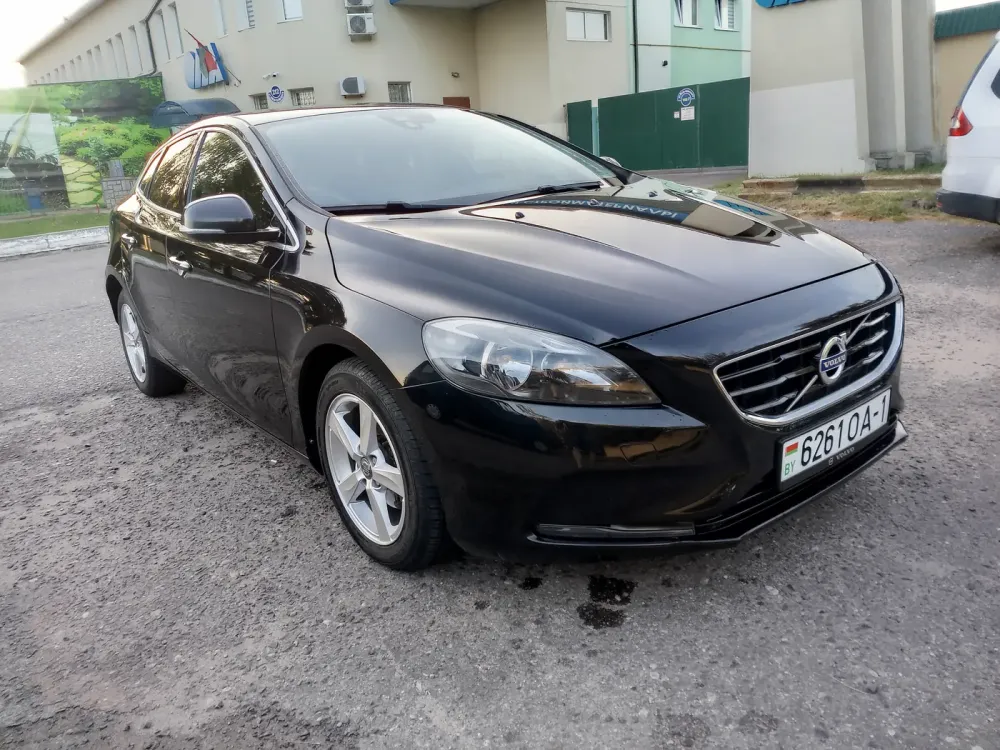 Продажа Volvo V40 II, 2013г., Барановичи Барановичи - изображение 1