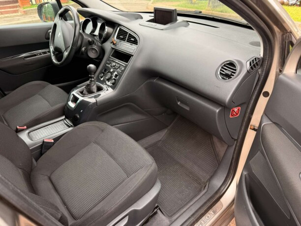 Продажа Peugeot 5008 I, 7 мест, 2011 г. в Ивье Ивье - изображение 8