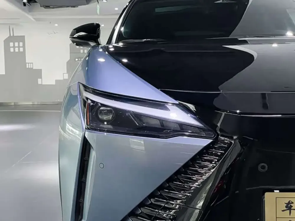 Продажа Lexus RZ I, 2023г., Минск Минск - изображение 2