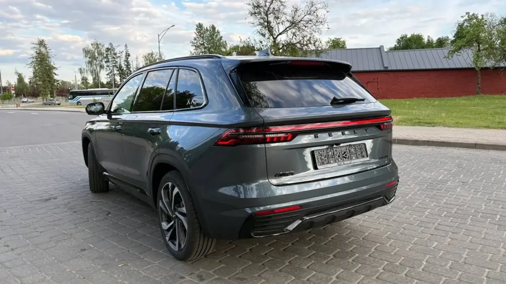 Продажа Geely Xingyue L I, 2022г., Брест Брест - изображение 4