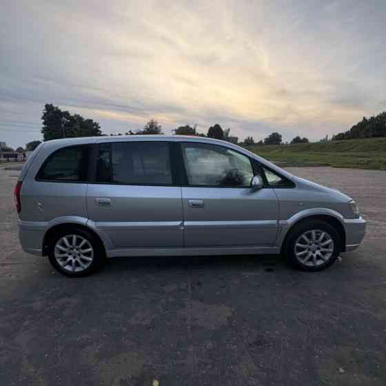 Продажа Opel Zafira A · Рестайлинг, 7 мест, 2004 г. в Полоцке Полоцк