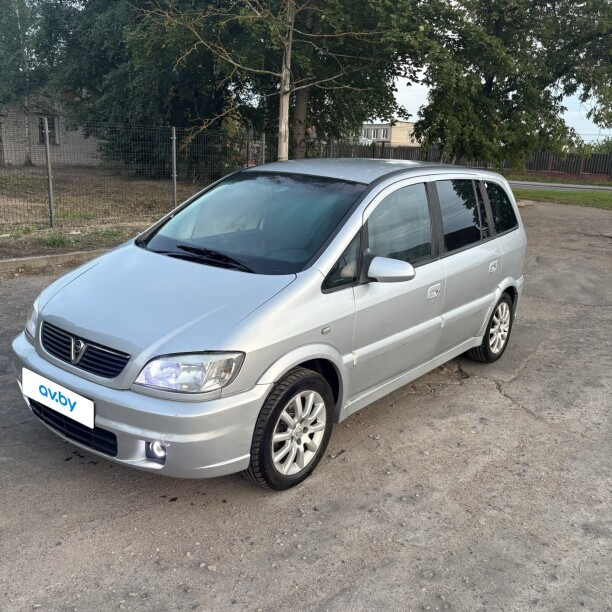 Продажа Opel Zafira A · Рестайлинг, 7 мест, 2004 г. в Полоцке Полоцк - изображение 1