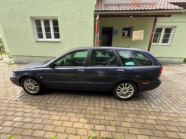 Продажа Volvo V40 I · Рестайлинг, 2003 г. в Минске Минск - изображение 1